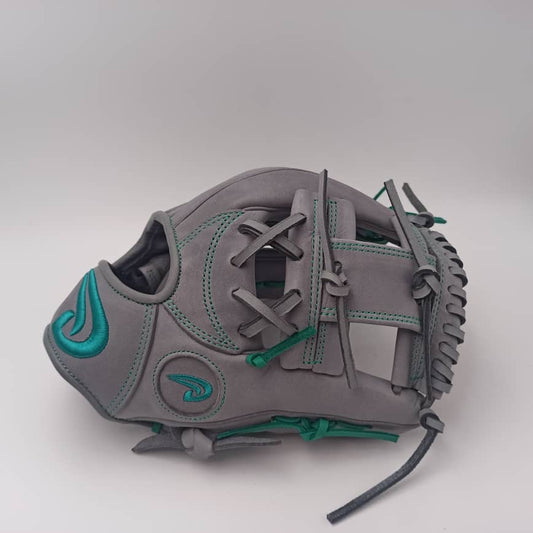 Taurus Grey/Mint Pro Collection - 11.5”