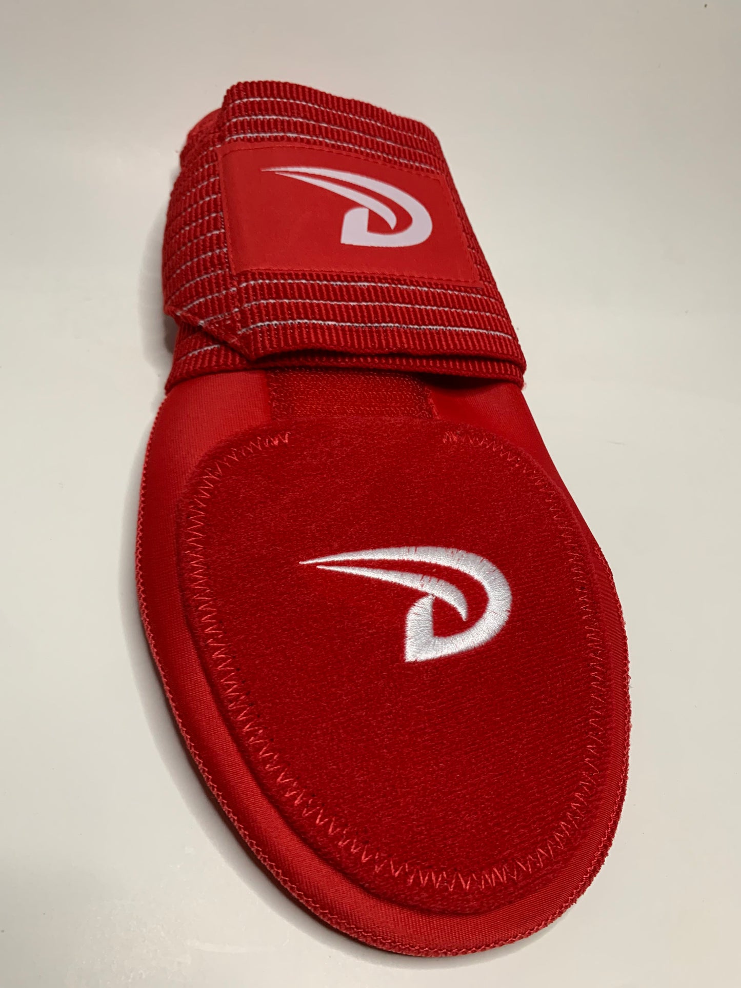 red sliding mitt