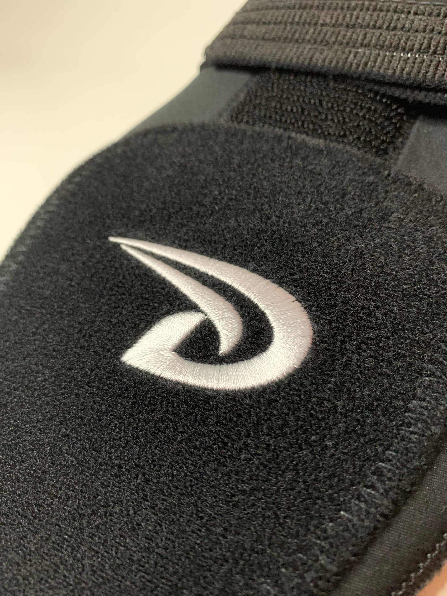 black sliding mitt