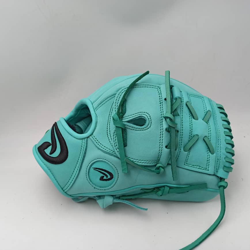 Taurus mint Pro Collection - 12”