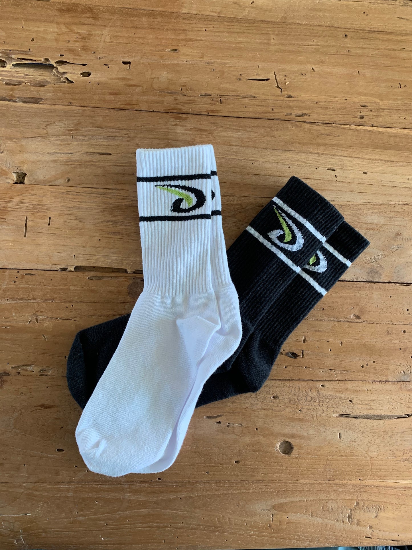 LENIS Crew Socks (2 Pack-BK/Wh)