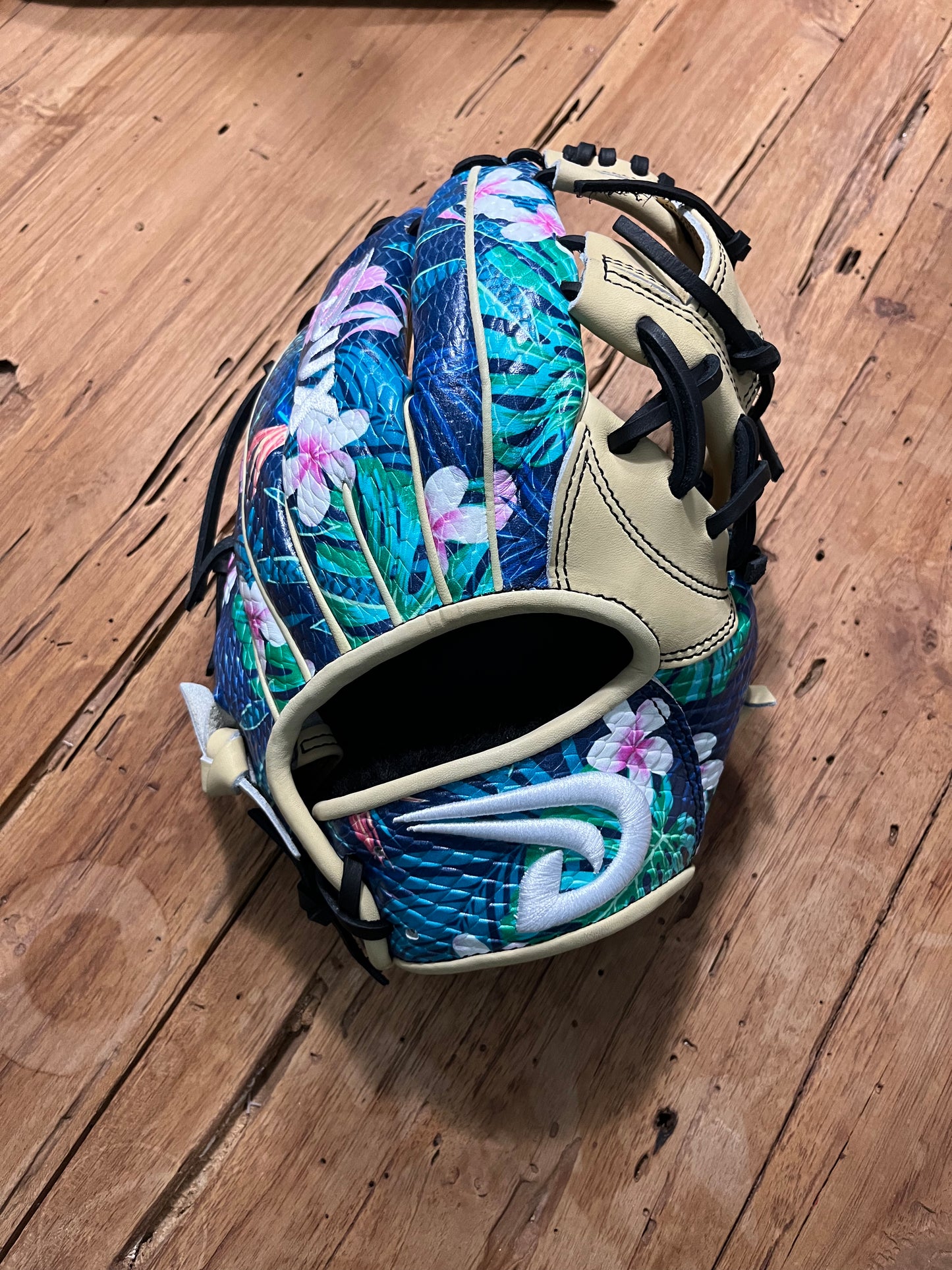 Taurus Tropical Pro Collection - 11.5”